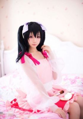 岳彩晶